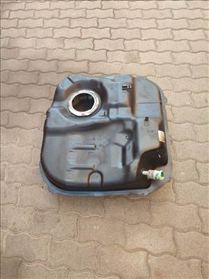 Hyundai i30 üzemanyag tartály üzemanyag tank