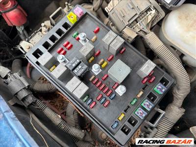 Chevrolet USA Trail Blazer 4.2 L6 Biztosítéktábla Motortér *162988* 153283007 13010423