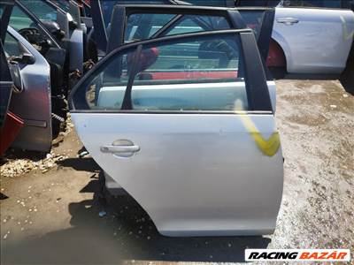 Volkswagen Jetta 2005-2010 jobb hátsó ajtó kompletten