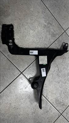 Audi A3 bal hátsó lökhárító tartó 8p4807377b