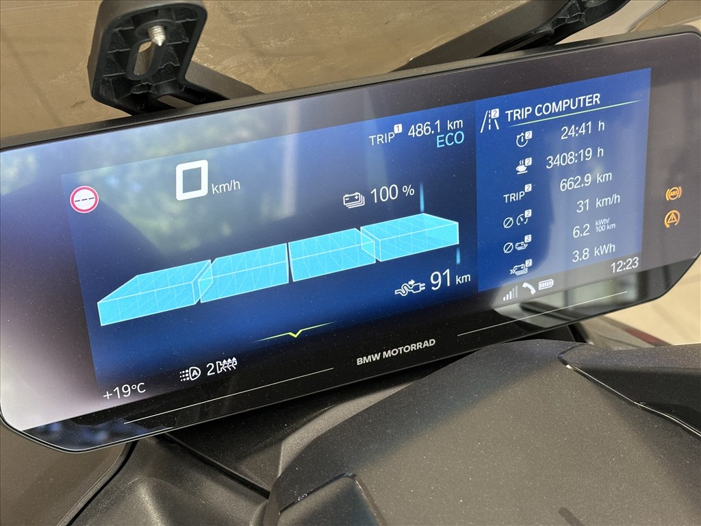 BMW CE-04 7. kép