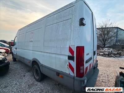 Iveco Daily (3rd gen) Bal Hátsó Lámpa *156646*