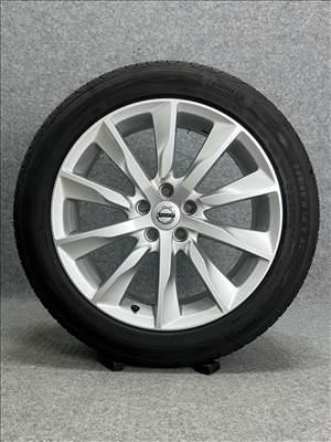 gyári Volvo alufelni szett 8x18 et42 5x108 245/45 nyári gumival