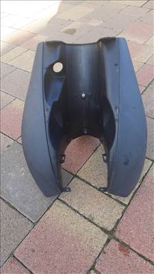 Peugeot Ludix térdidom