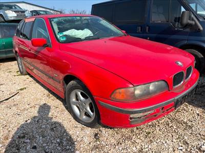 BMW 5-ös sorozat E39 Jobb első Sárvédő *156452*
