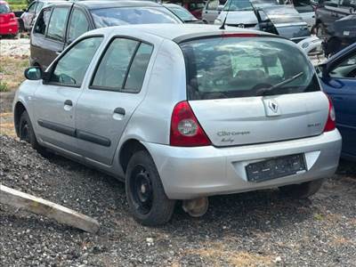 Renault Clio II Bal hátsó Ajtó (Részeivel) *165700*