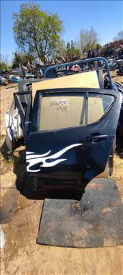 Suzuki Splash Bal hátsó ajtó 