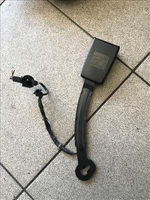 Skoda Octavia III bal első biztonsági öv foglalat 5G4857755B