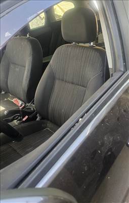 Opel Astra J Bal első ülés 