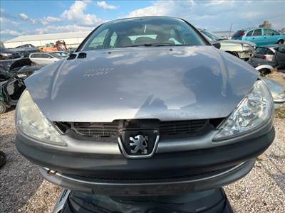 Peugeot 206 Első Lökhárító (Részeivel) *160613*