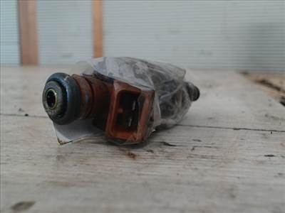 RENAULT R19 -92 Injektor befecskendező hengerenkénti