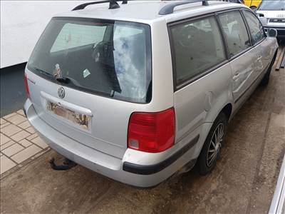 Volkswagen Passat B5 Hátsó lökhárító Lb7z eladó