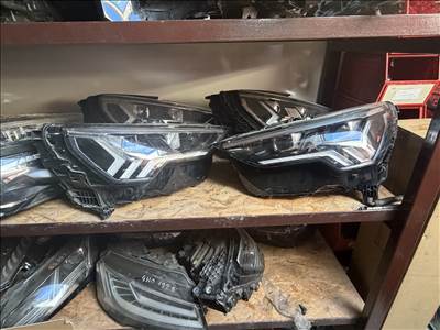 Audi Q3 (F3) fényszóró  83a941035c