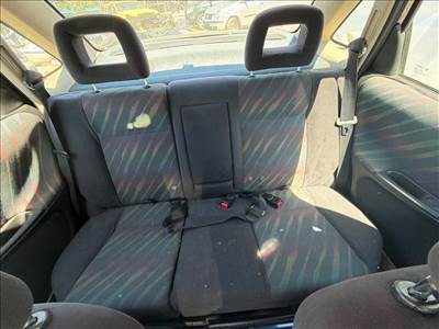 Opel Astra F Hátsó Fejtámla *166102*