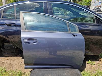 TOYOTA AVENSIS T27 jobb első ajtó 