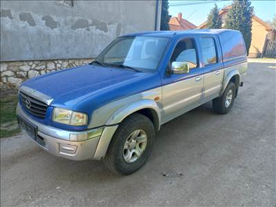 Eladó Mazda B2500 terepjáró,pick-up 950000ft!