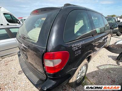 Chrysler Voyager (4th gen) Jobb Tolóajtó (Részeivel) *164518*