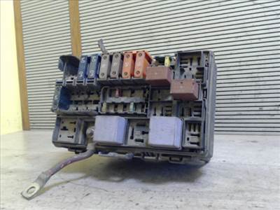RENAULT LAGUNA 00-05 Biztosítéktábla BCM BSI BSM SAM GEM modul Motortér