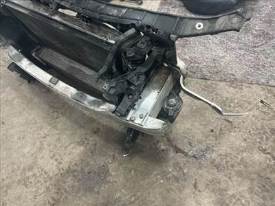 Audi A6 (C7 - 4G) Komplett Homlokfal 22303
