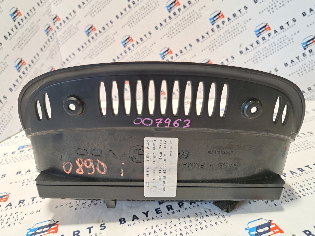 BMW E90 E92 E93 E60 E61 E63 E64 CCC navi navigáció 8,8" kijelzõ LCD 2. kép