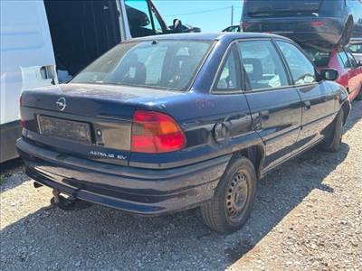 Opel Astra F Jobb hátsó Ajtó (Részeivel) *166091*
