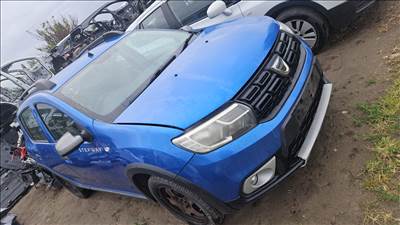 Dacia Sandero II  stepway bontott alkatrészei
