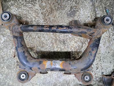 BMW E46 316i 318i 320i 323i 325i 328i 330i 325xi 330xi hátsó benzines bölcső diffi keret - automata