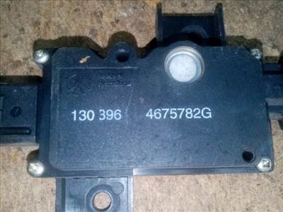 Nissan Almera II Központizár Motor Csomagtérajtó *126633* 130396-4675782g