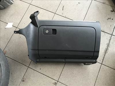 Volkswagen Jetta V kesztyűtartó