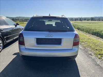 Audi A4 (B6) Csomagtér ajtó LY7W 