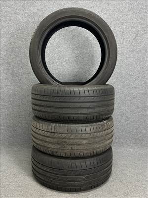 Vredestein 245/40 R19 nyári gumi