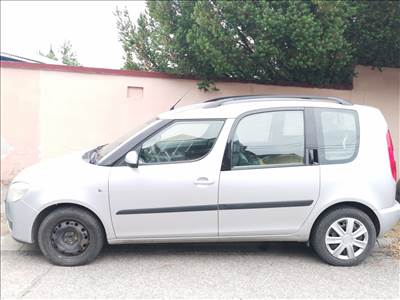 Skoda Roomster bontásra egyben eladó