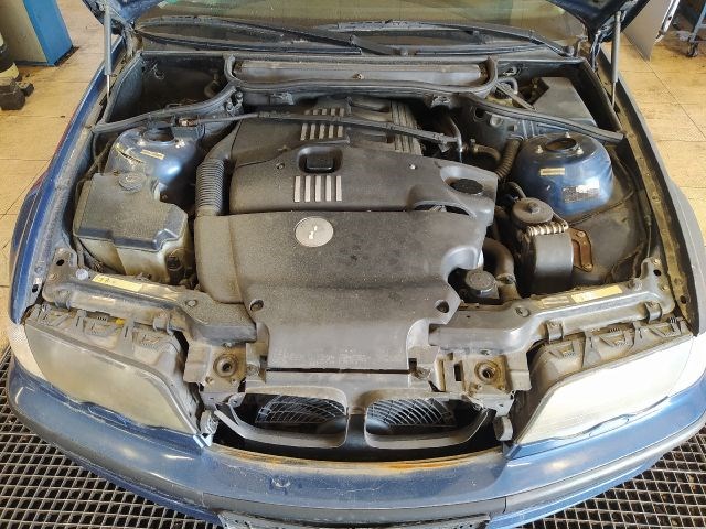 BMW 3 (E46) 320d - Bontódik! 13. kép