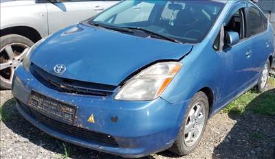 Toyota Prius (XV20) bontott alkatrészei