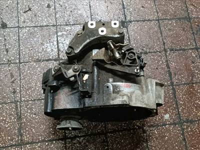 Volkswagen Passat B6 Váltó (Mechanikus) *153537*
