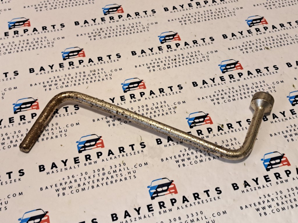 BMW E21 E30 E36 E46 E90 E28 E34 E39 E60 E32 E38 kerékkulcs kerék kulcs - rozsdás 2. kép