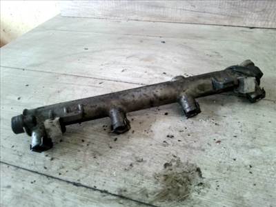 FIAT Croma 3 2005.06.01-2010.02.28 Injektor befecskendező híd 
