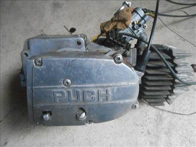 PUCH MAXI (JOBBOLDALÁN KOCKADEKNIS) MOTORBLOKK FELLELT ÁLLAPOTBAN ELADÓ
