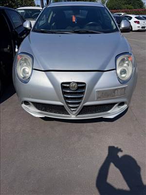 Alfa Romeo Mito minden alkatrésze