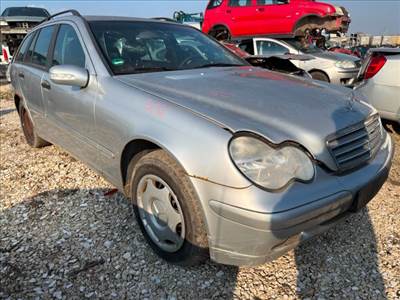 Mercedes C-osztály W203 Jobb első Sárvédő *157330*