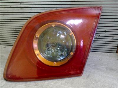 MAZDA 3 03.10-06.06 Jobb belső hátsó lámpa