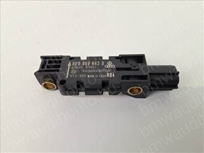 AUDI A4 B7 (8EC) Bal hátsó lökhárító ütközéscsillapító (8E0959643B)