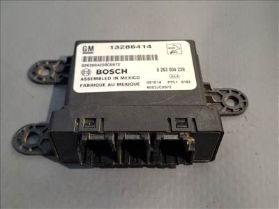 Opel Zafira B Tolatóradar Elektronika 13286414 0263004229