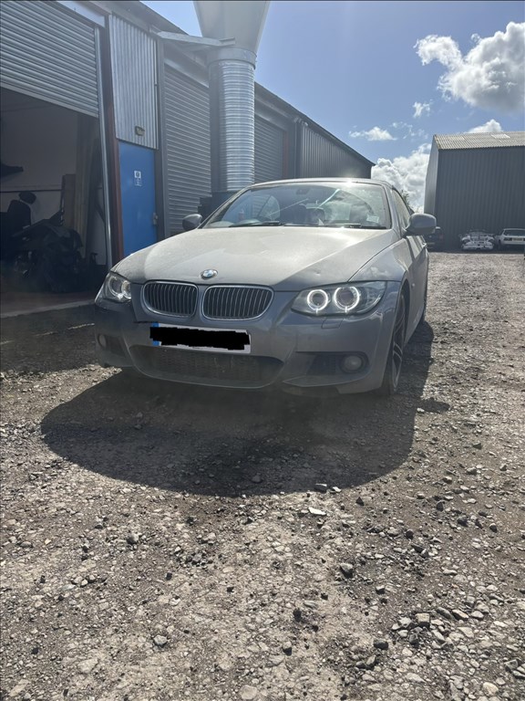 BMW 3-as sorozat (E90, E91, E92, E93) bontott alkatrészei 2. kép