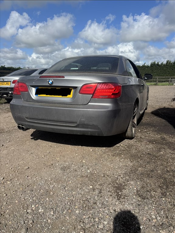 BMW 3-as sorozat (E90, E91, E92, E93) bontott alkatrészei 4. kép