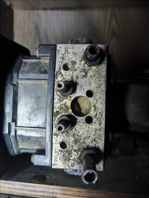 Audi A4 (B6/B7) ABS kocka 8E0614517A