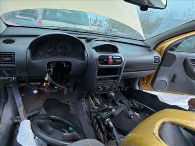 Opel Corsa C Kesztyűtartó *162896*