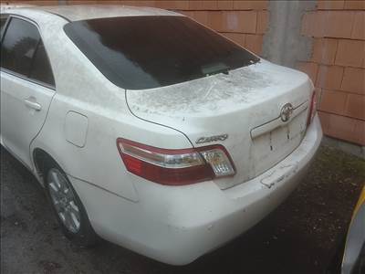 Toyota Camry VI bontott alkatrészei