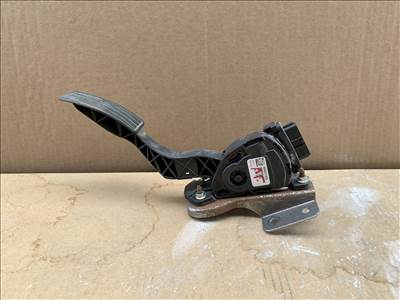 Suzuki Swift/SX4 elektromos gázpedál 4940051k50