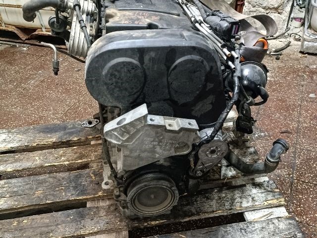 Volkswagen Passat B6 Motorblokk (Fűzött) *163864* 8. kép
